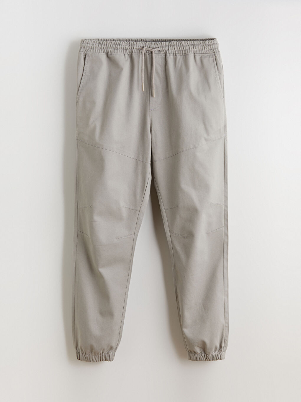 بنطلون للرجال بقصة عادية من قماش التويل-4