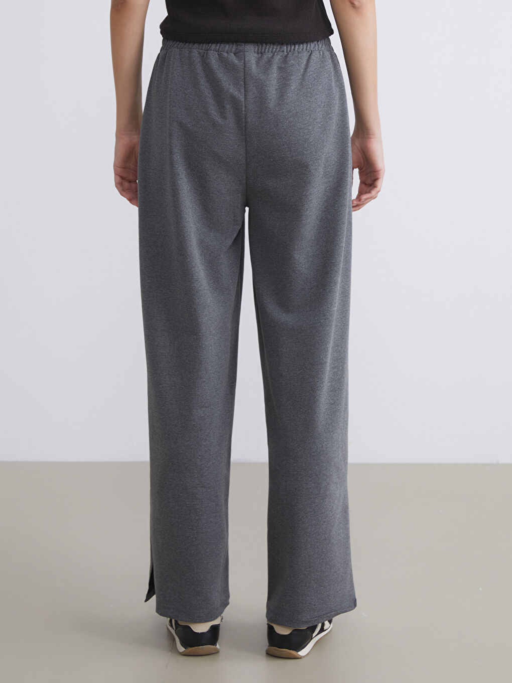 Antrasit Beli Lastikli Kadın Spor Eşofman Altı-3