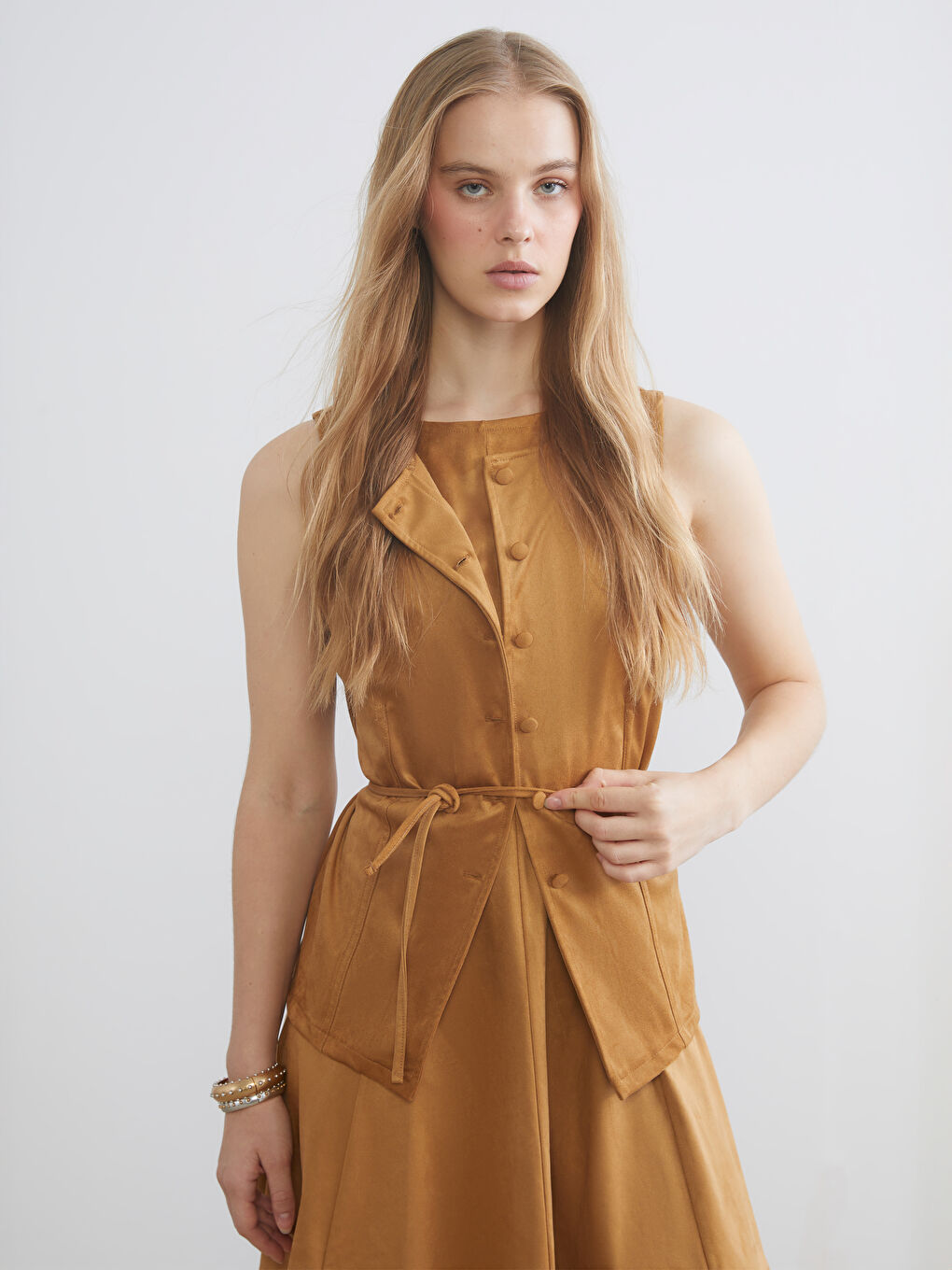 Kahverengi Bisiklet Yaka Kadın Süet Görünümlü Klasik Yelek