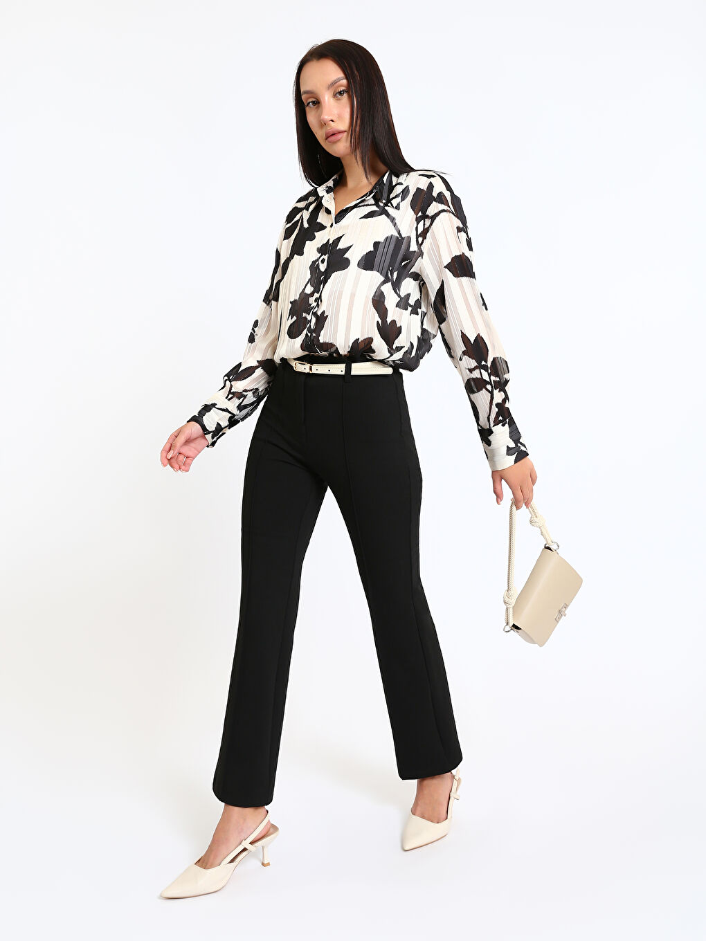 Çiçekli Kadın Gömlek-1