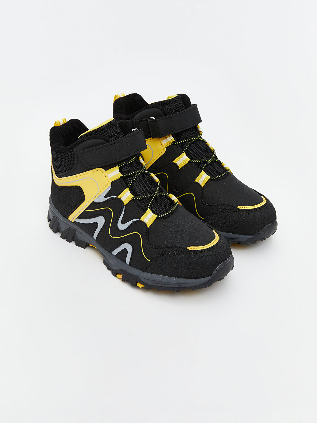 Siyah Cırt Cırtlı Bağcıklı Erkek Çocuk Trekking Bot