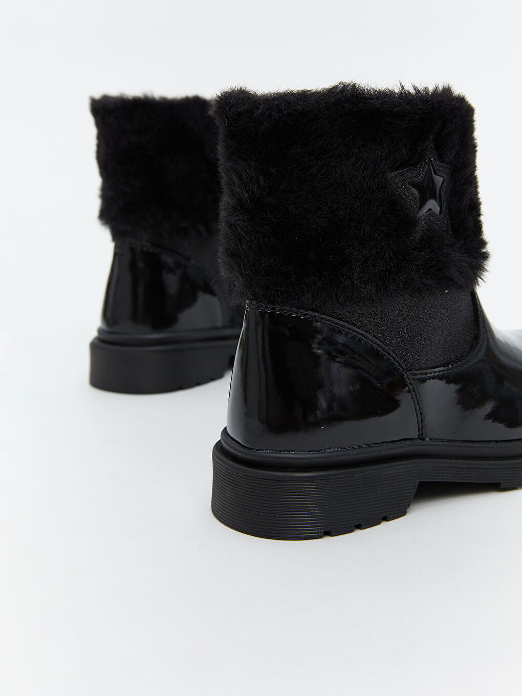 Siyah Kürklü Kız Bebek Bot-4