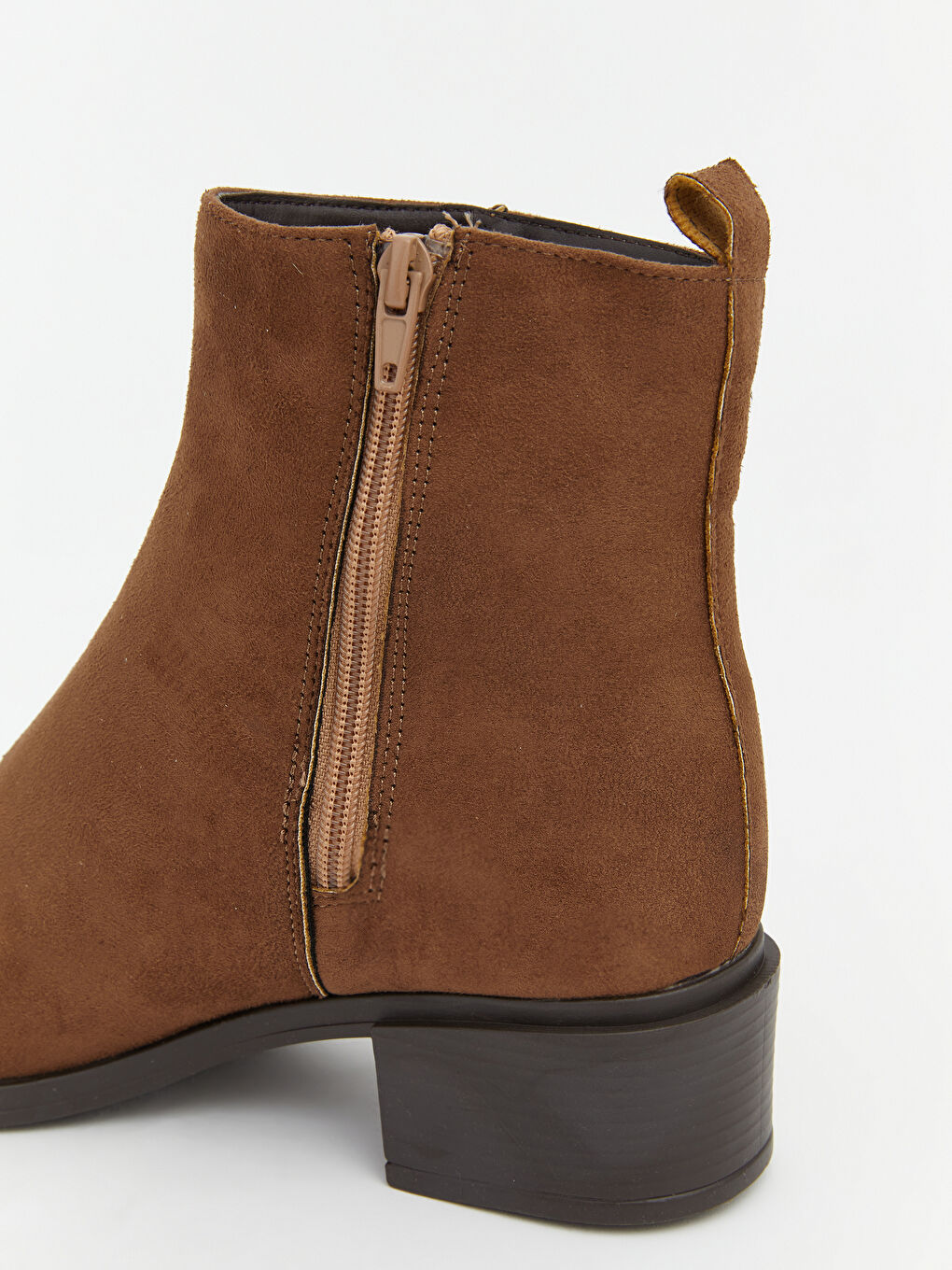 Bej Deri Görünümlü Kadın Bot-5