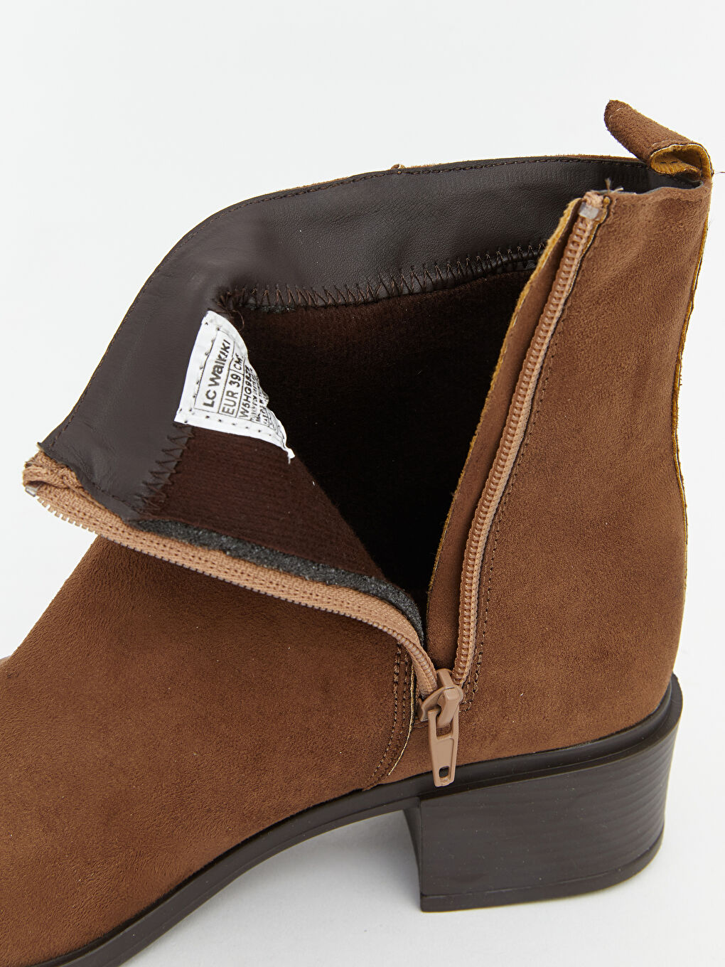 Bej Deri Görünümlü Kadın Bot-6