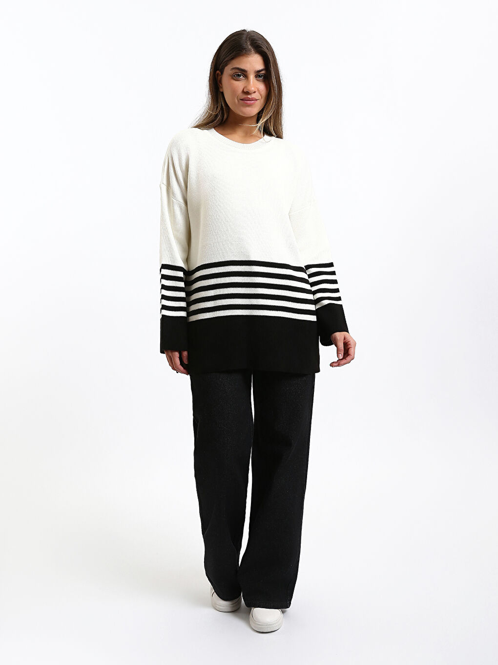 Crew Neck Women's Knitwear Sweater-1