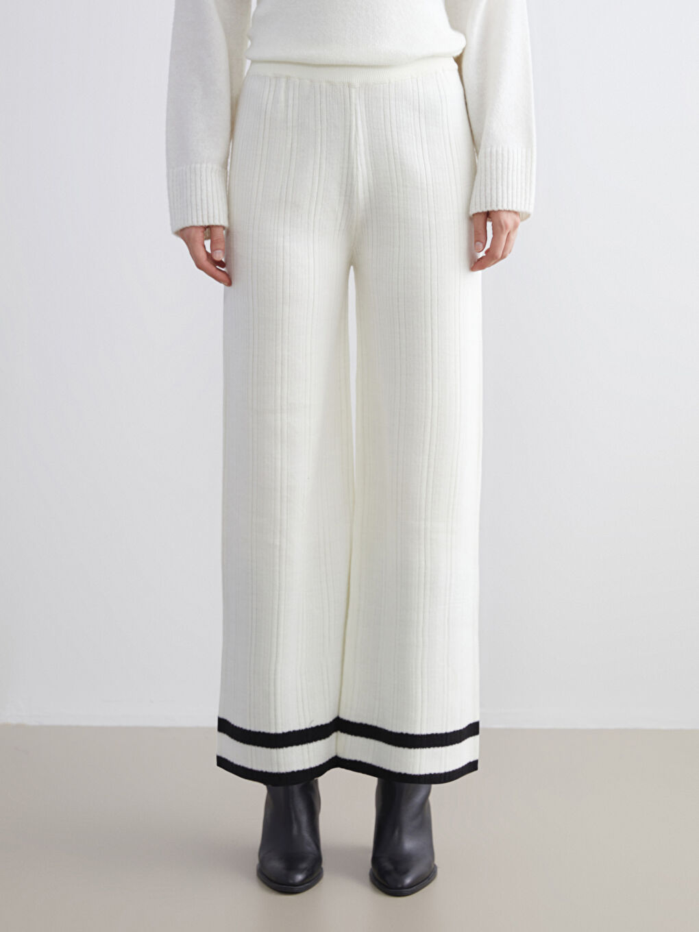 Women's Elastic Waist Striped Knitwear Trousers-3