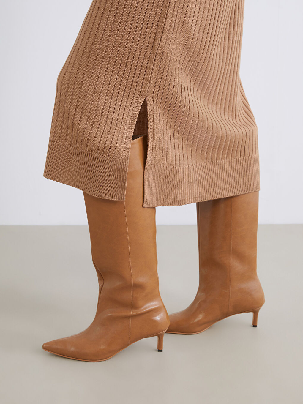 فستان تريكو برقبة دائرية-2