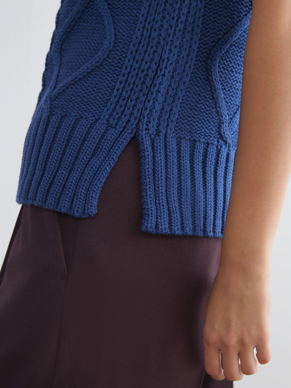 Turtle Neck Self Patterned Women's Tricot Sweater-7