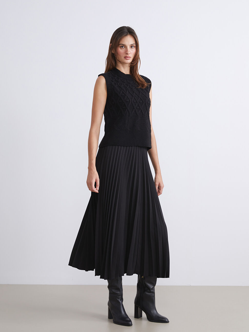 Crew Neck Self Patterned Women's Knitwear Sweater Vest-3