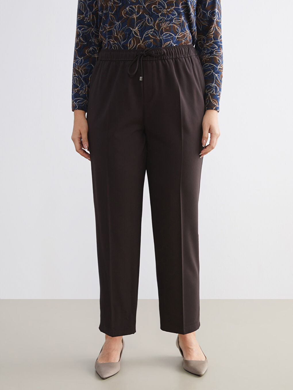 Kahverengi Büyük Beden Beli Lastikli Havuç Kesim Kadın Pantolon-5