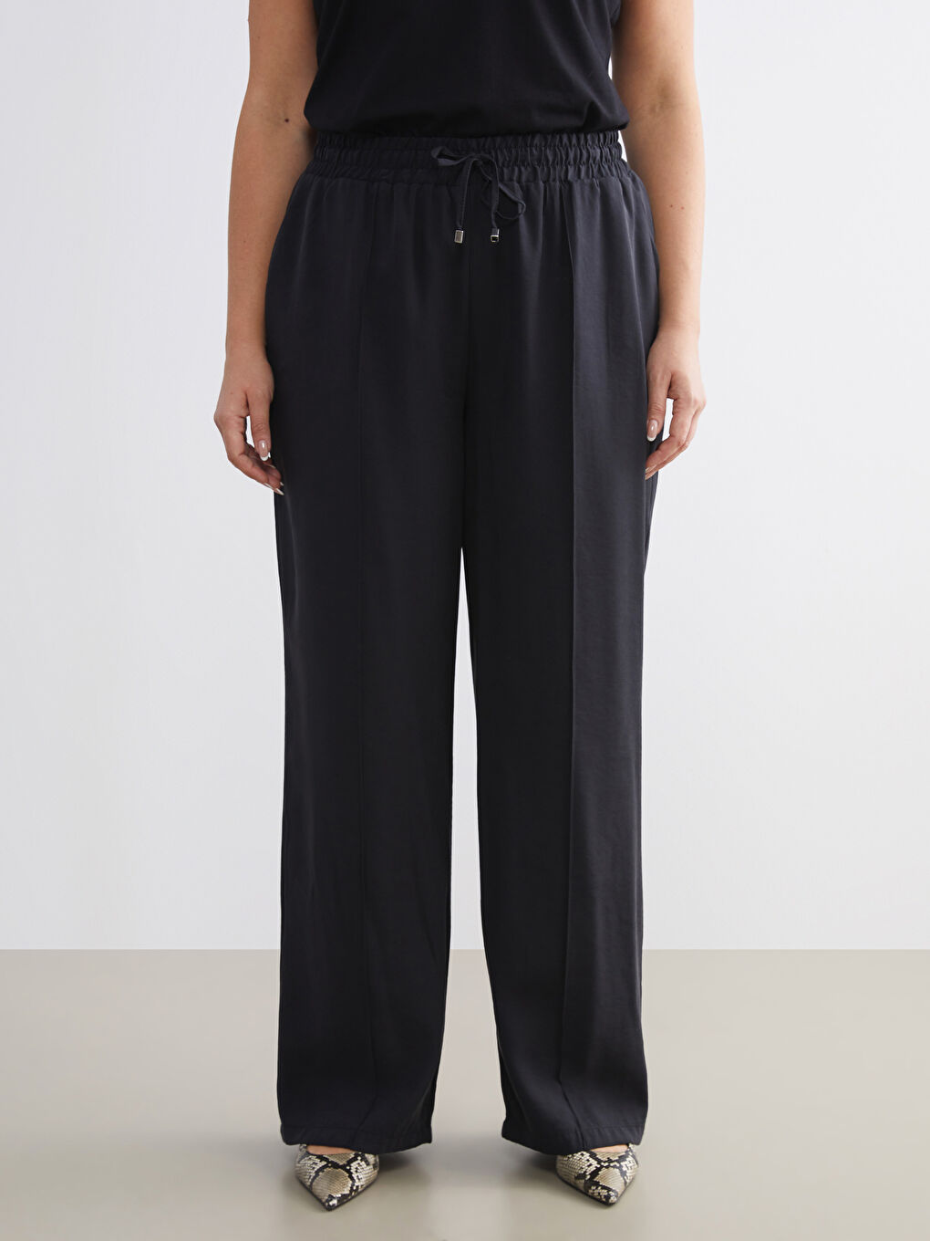 Siyah Büyük Beden Modal Karışımlı Kadın Pantolon-5