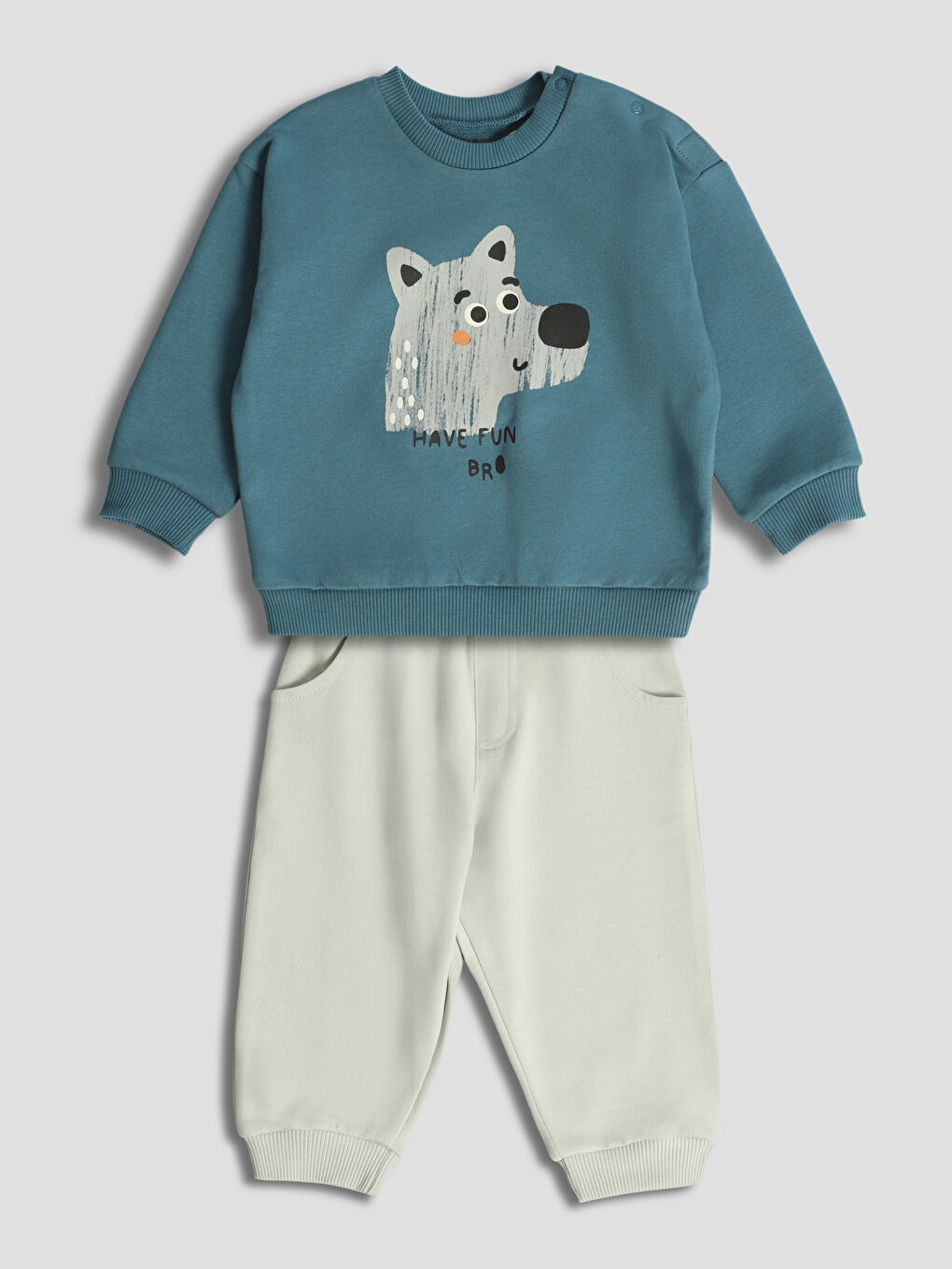 طقم بترولي بيبي ولد