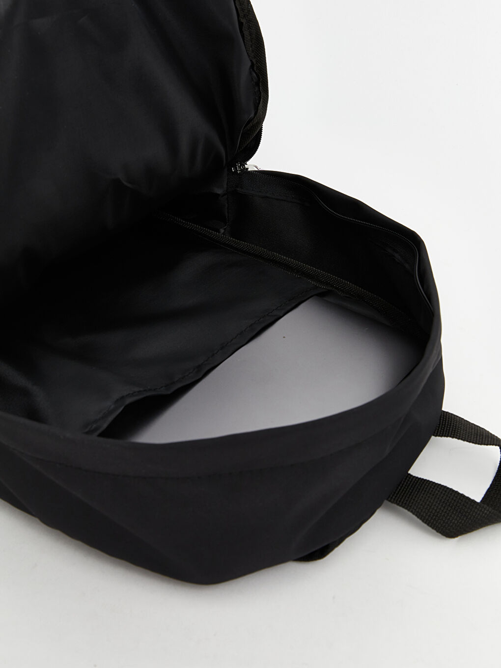 Siyah Kuromi Baskılı Kız Çocuk Sırt Çantası-3