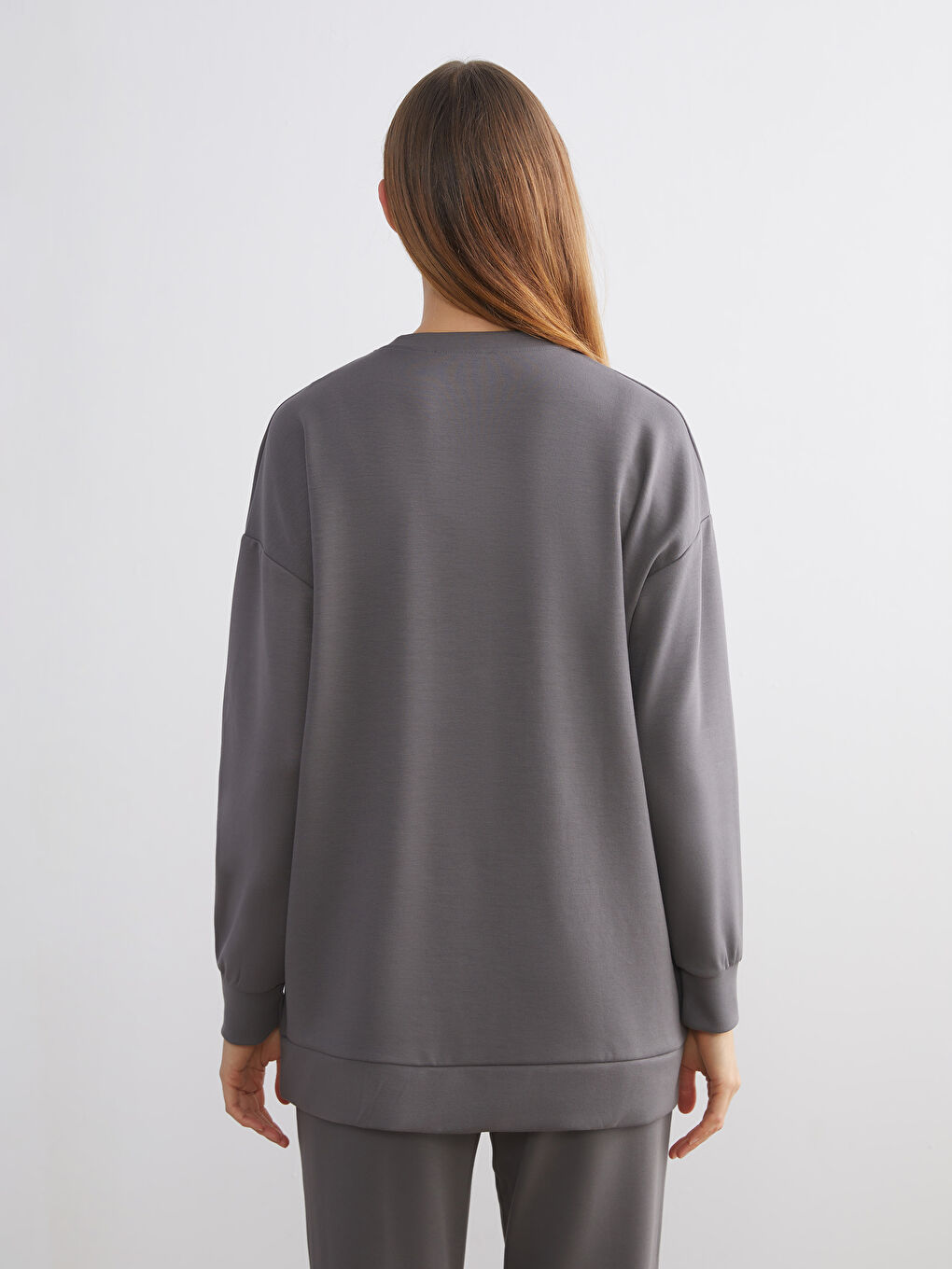 Plus Size Crew Neck Women's Sweatshirt Tunic-4