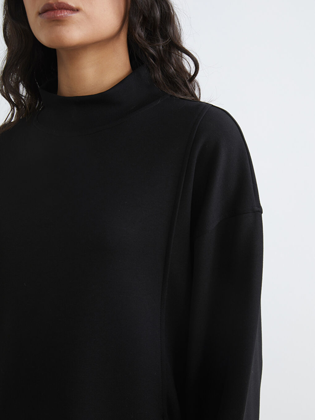 Siyah Dik Yaka Soft Touch Kadın Sweatshirt Tunik-2