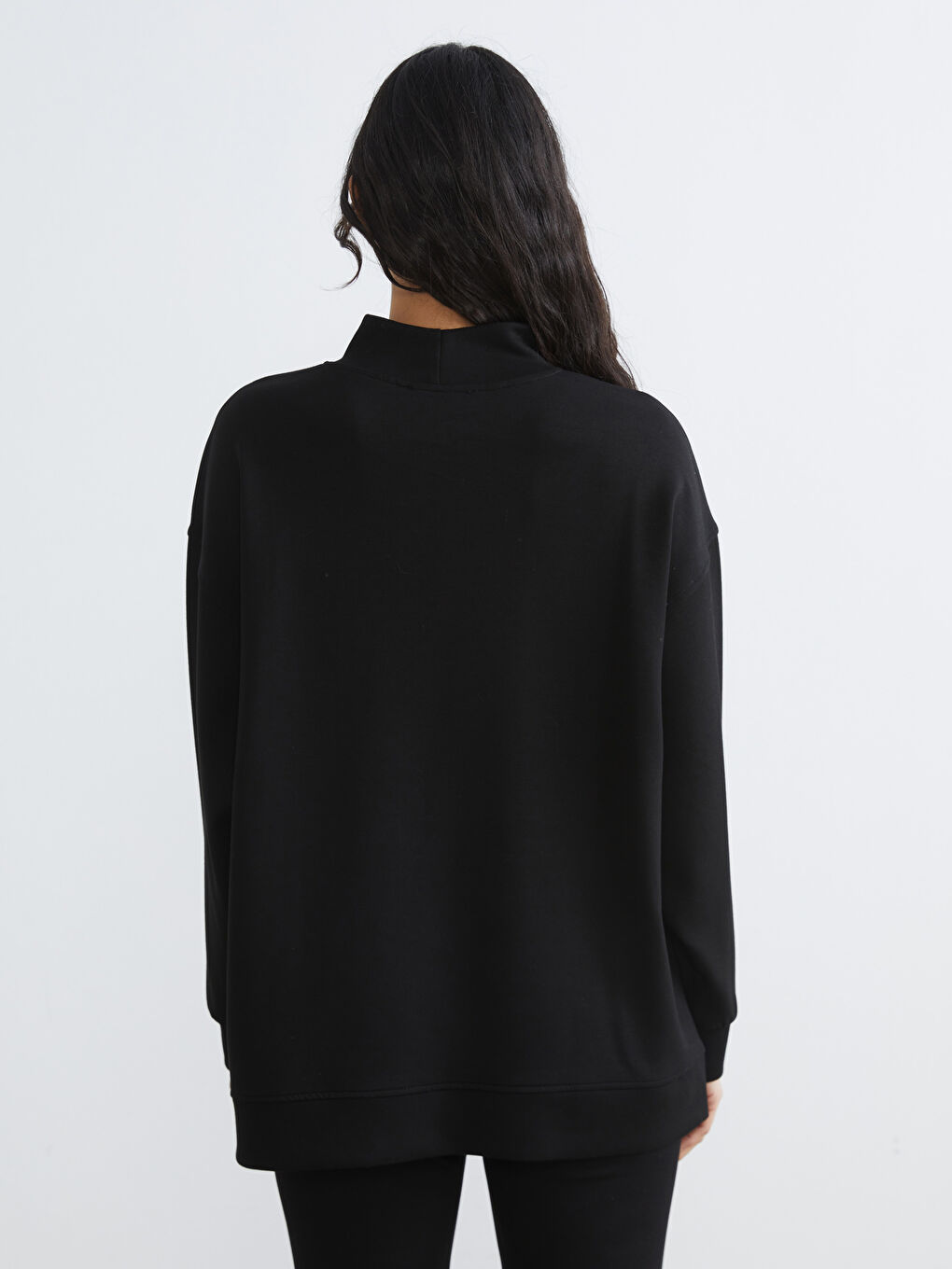 Siyah Dik Yaka Soft Touch Kadın Sweatshirt Tunik-3