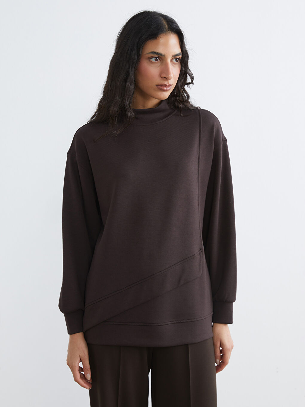 Kahverengi Dik Yaka Soft Touch Kadın Sweatshirt Tunik