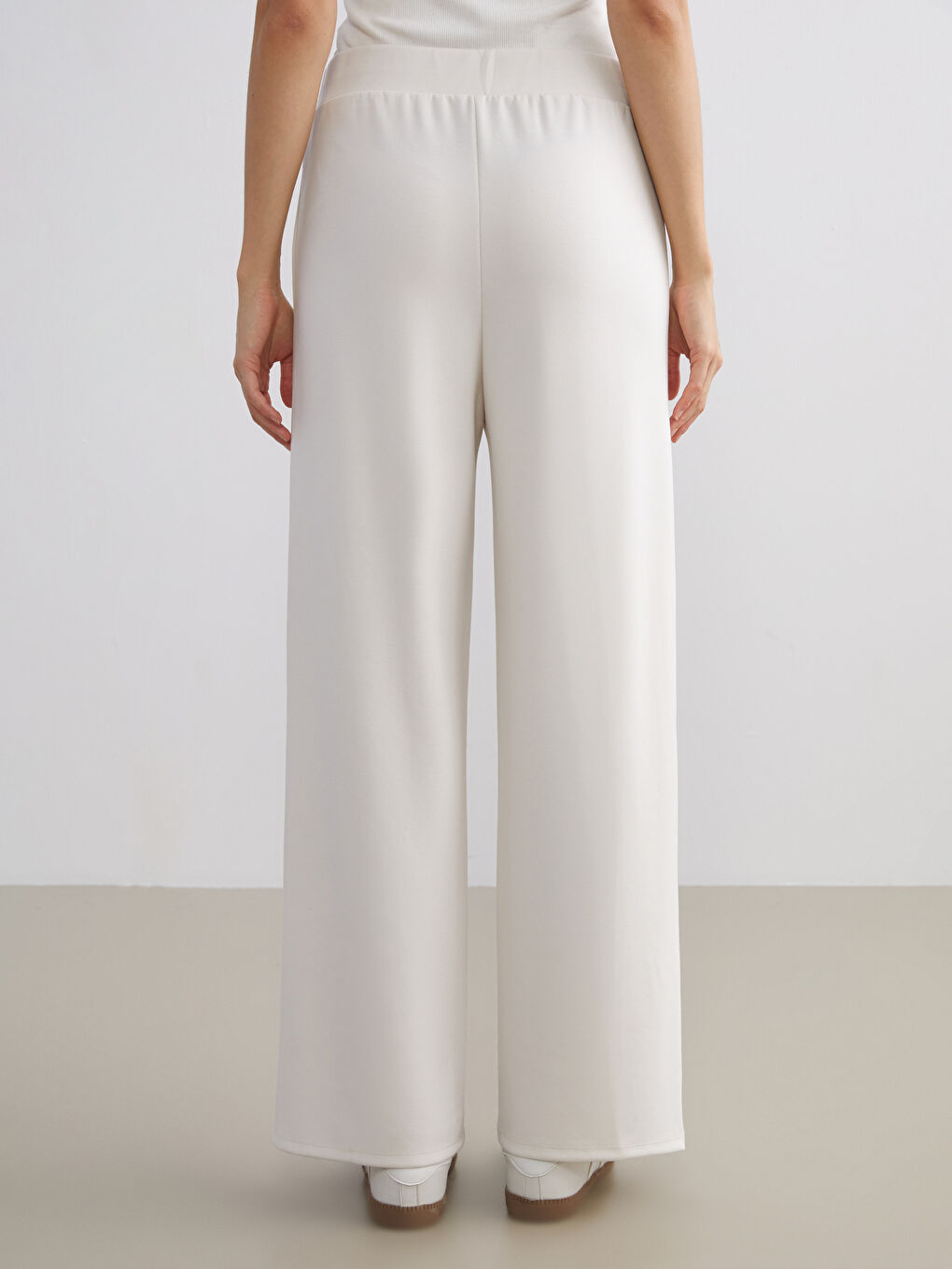 بنطال رياضي بيج امرأة-6