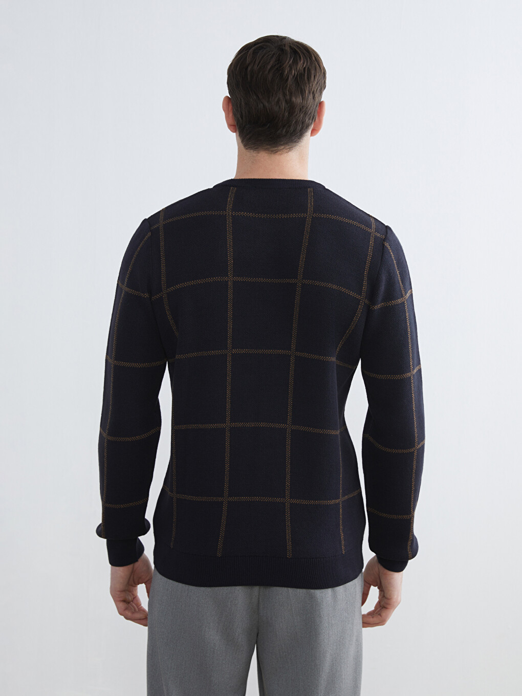 Crew Neck Checkered Men's Knitwear Sweater-3