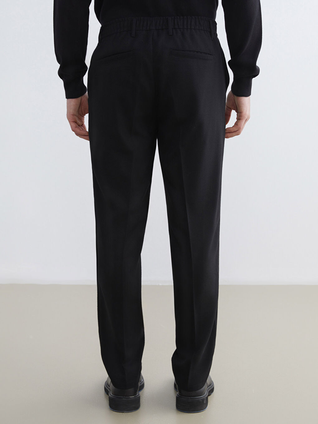 Siyah Standart Kalıp Erkek Pantolon-3