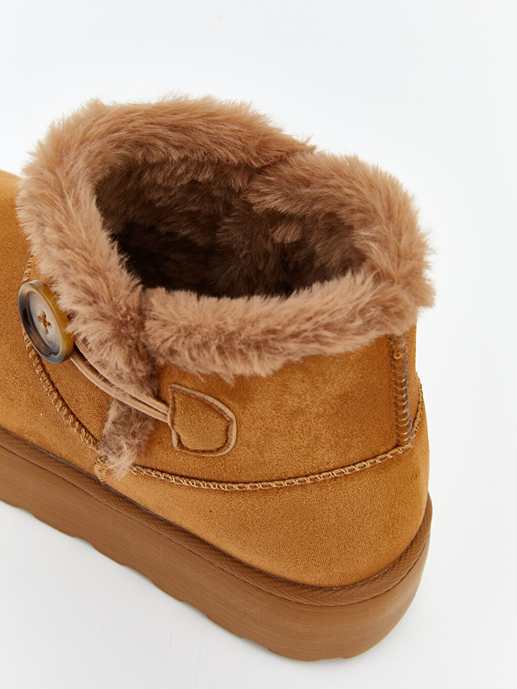 Bej İçi Kürklü Kadın Bot-5
