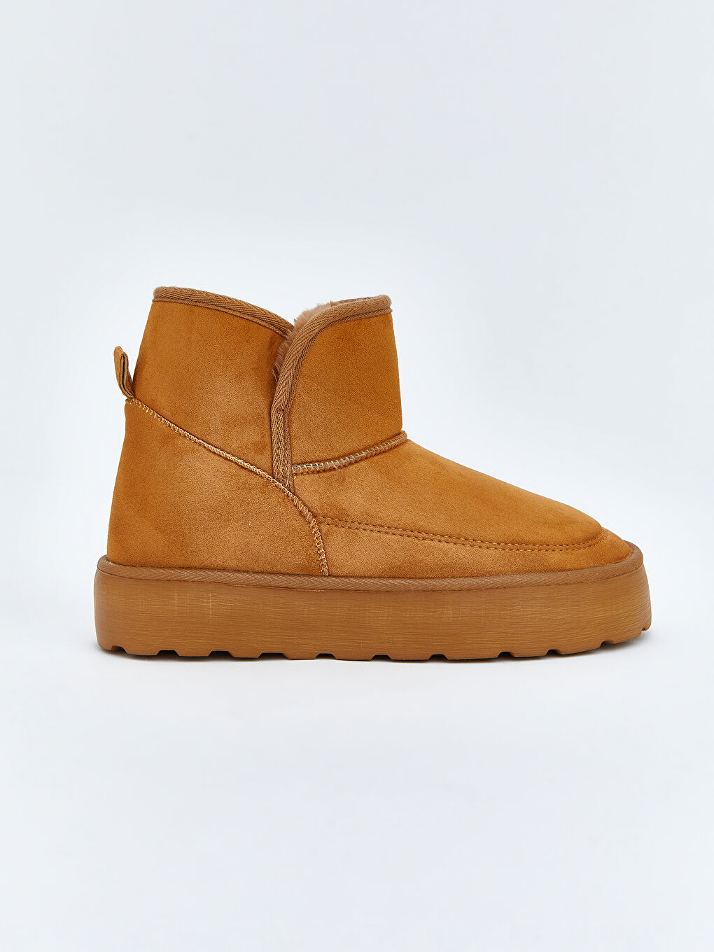 Bej Süet Görünümlü Kadın Bot-1