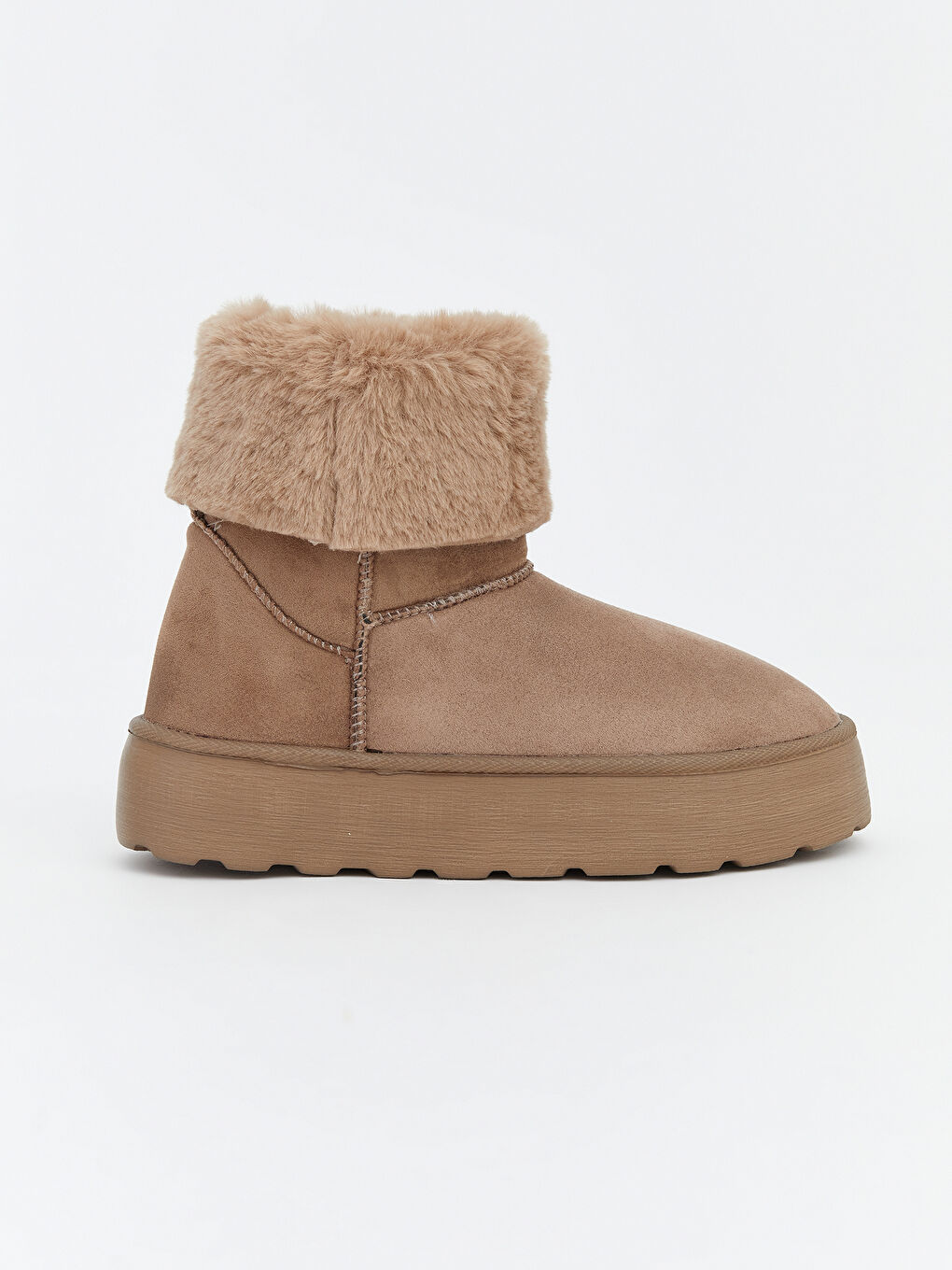 Bej İçi Kürklü Kadın Bot-1