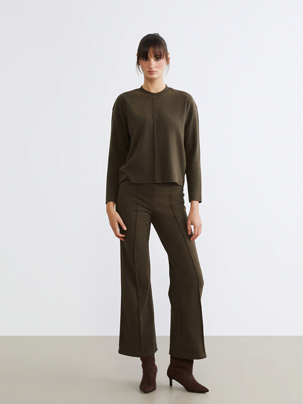 Woman GREEN Sweater-1