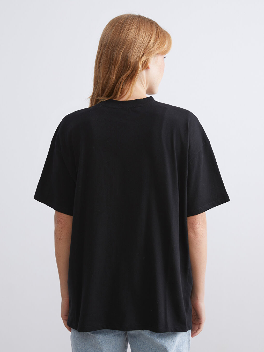 Siyah Bisiklet Yaka Taşlı Kadın Tişört-4