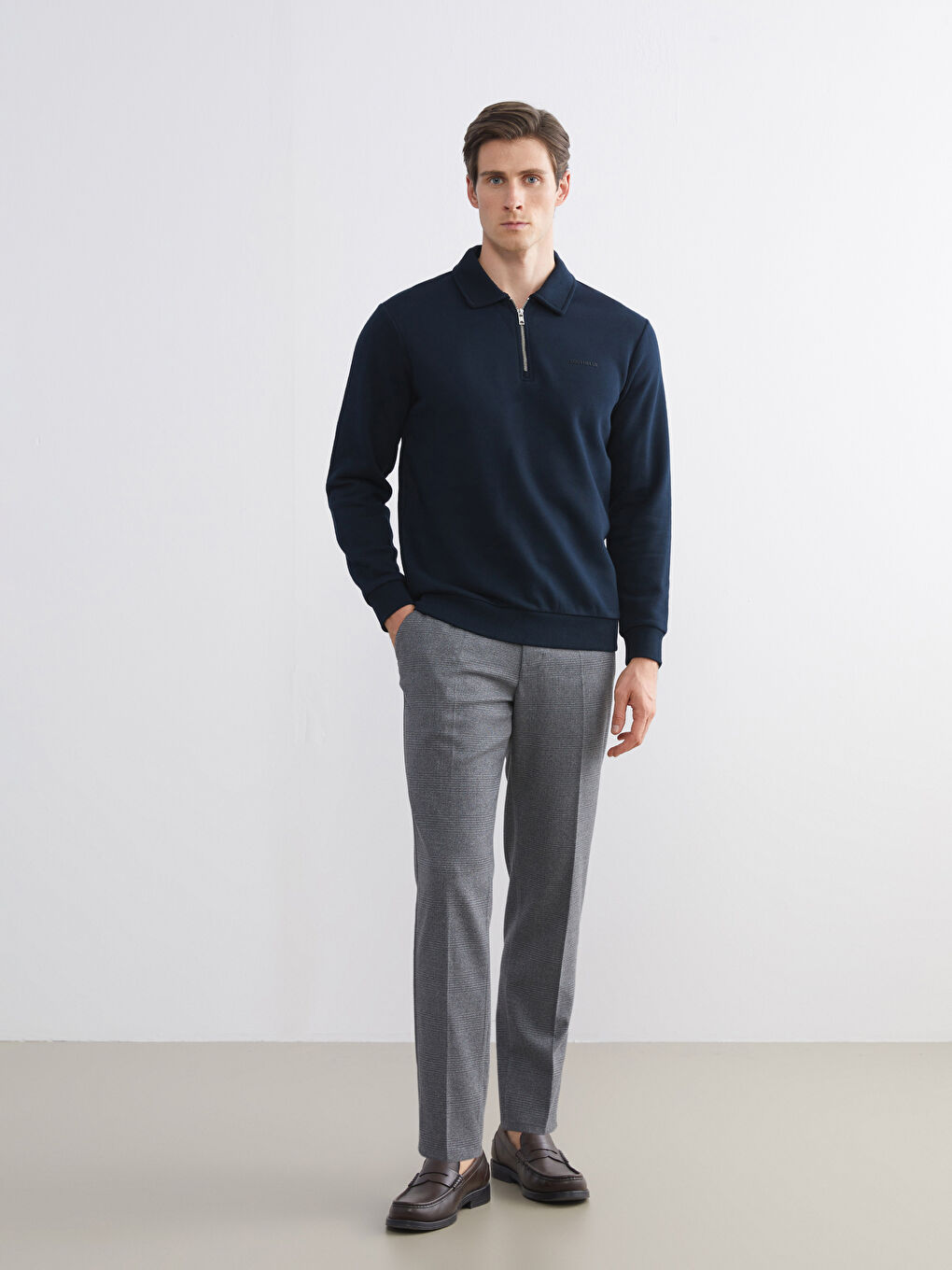 Gri Standart Kalıp Ekose Erkek Pantolon