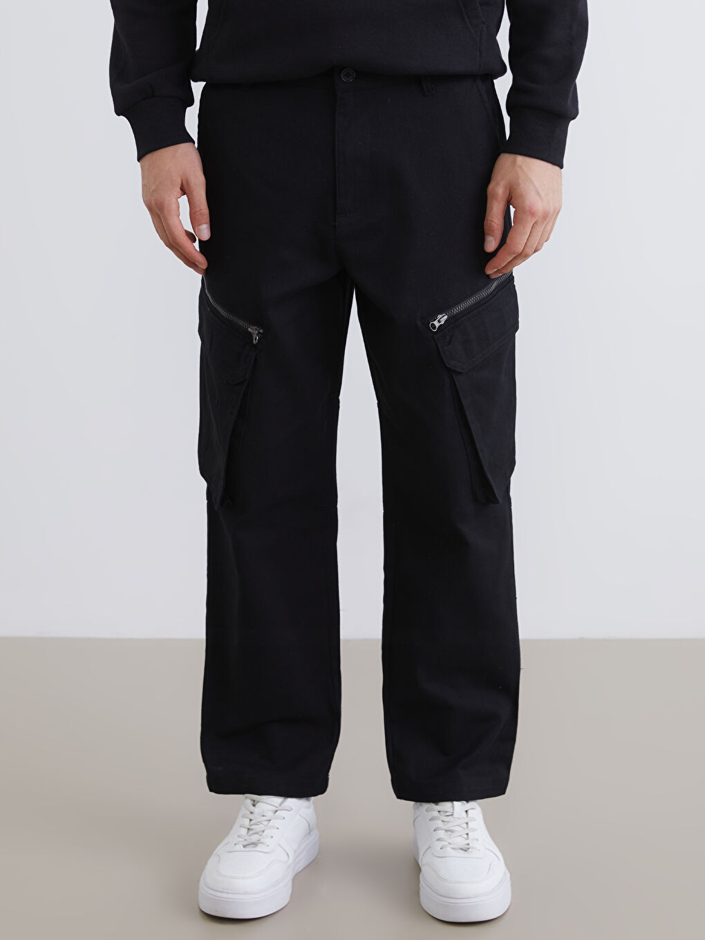 Standard Fit Twill Men's Cargo Trousers-1