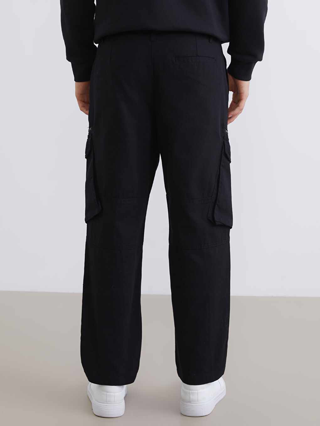 Standard Fit Twill Men's Cargo Trousers-3