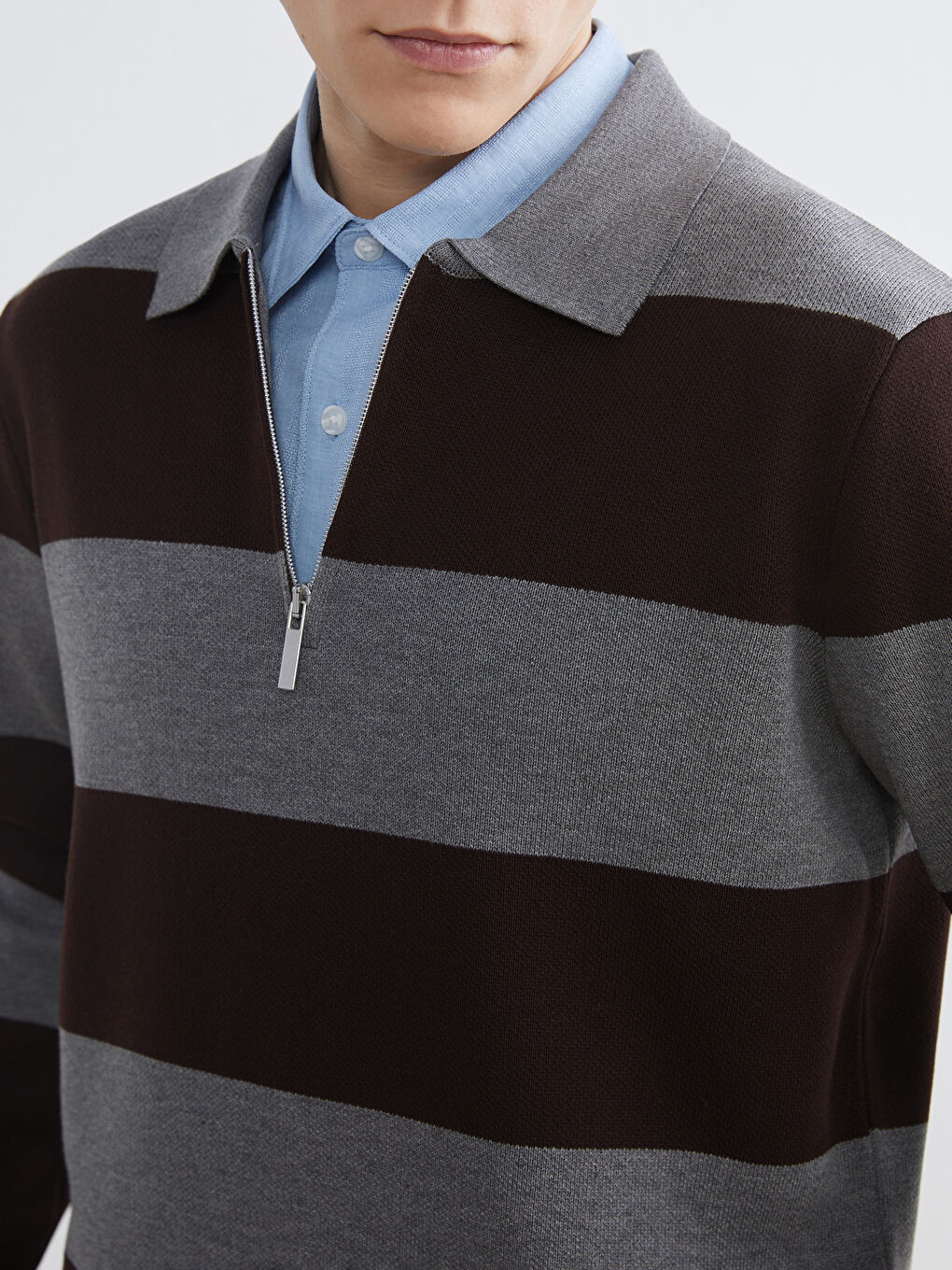 Kahverengi Polo Yaka Çizgili Erkek Triko Kazak-4