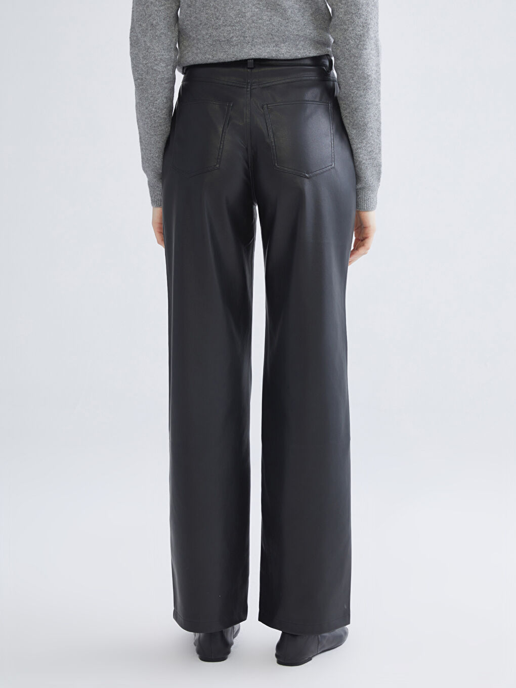 Siyah Dar Fit Deri Görünümlü Kadın Pantolon-3