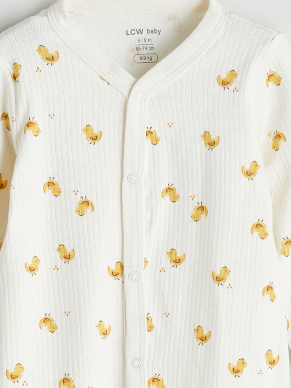 Ekru V Yaka Baskılı Kız Bebek Hastane Seti 2'li-2