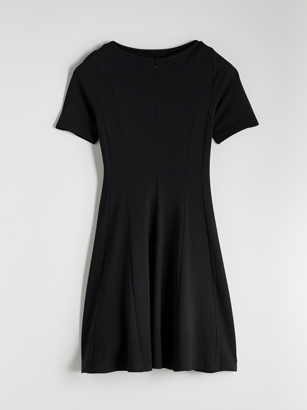 CRNA Haljina Žena-5