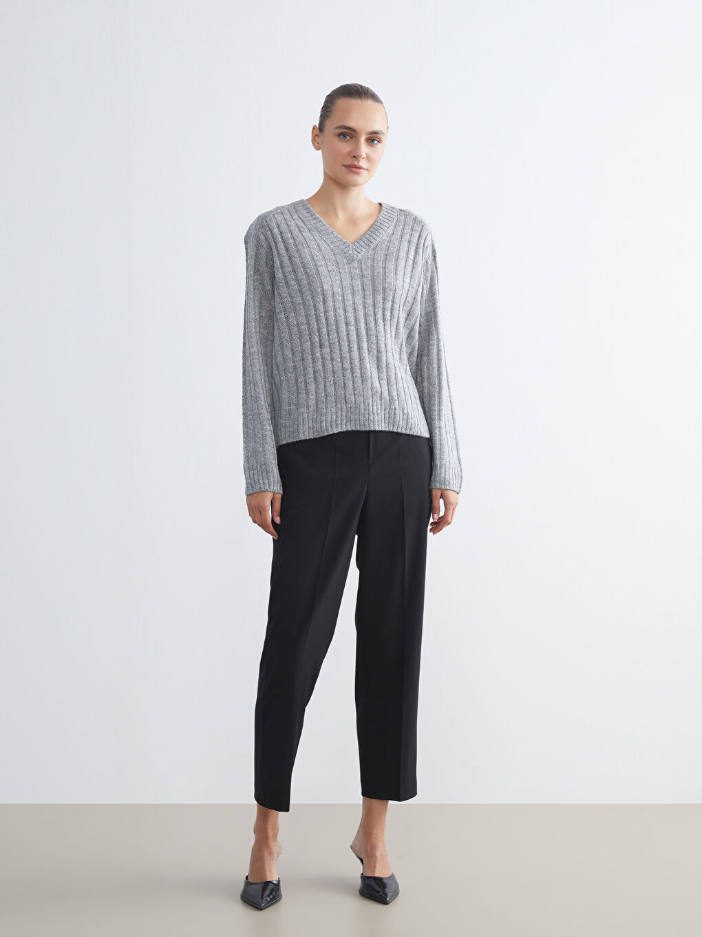 V Neck Women's Knitwear Sweater-1
