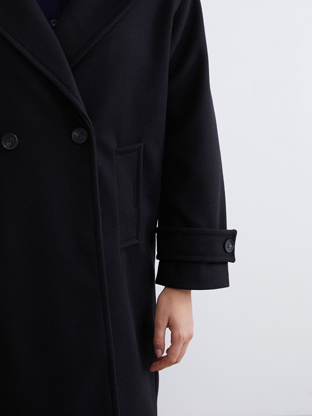 Siyah Ceket Yaka Kadın Kaşe Kaban-2