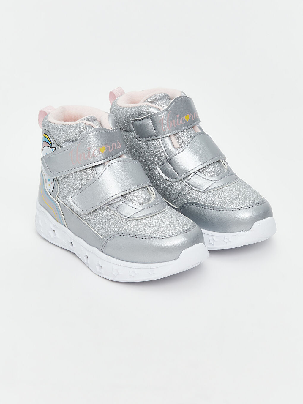 Gri Bağcıklı ve Cırt Cırtlı Tabanı Işıklı Kız Bebek Bot