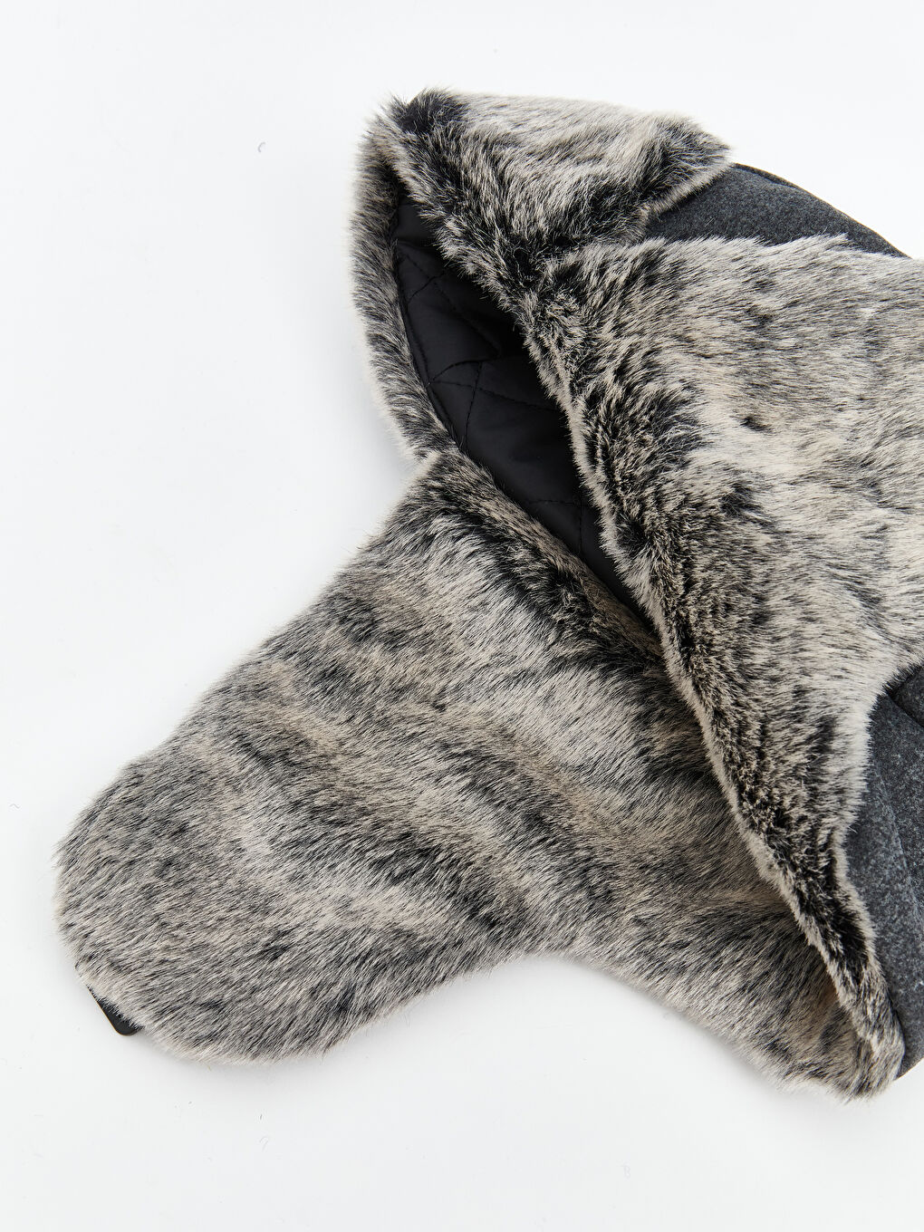 Gri Deri Görünümlü Erkek Kar Şapkası-2