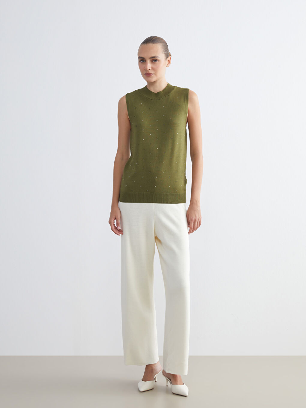 Yeşil Bisiklet Yaka Taşlı Kadın Triko Atlet-1