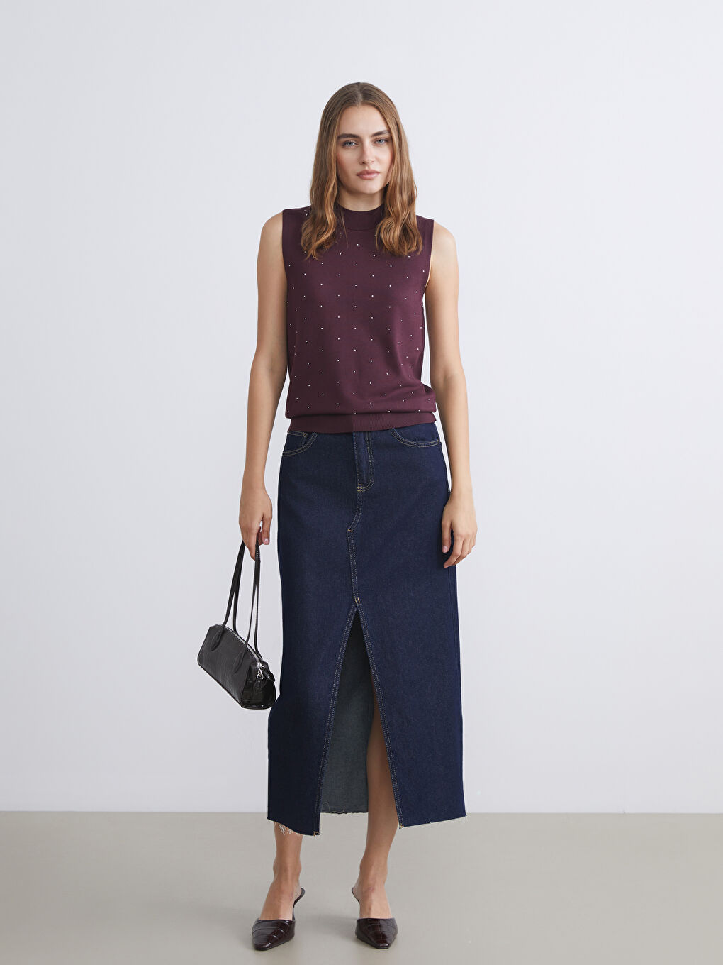 Bordo Bisiklet Yaka Taşlı Kadın Triko Atlet-1