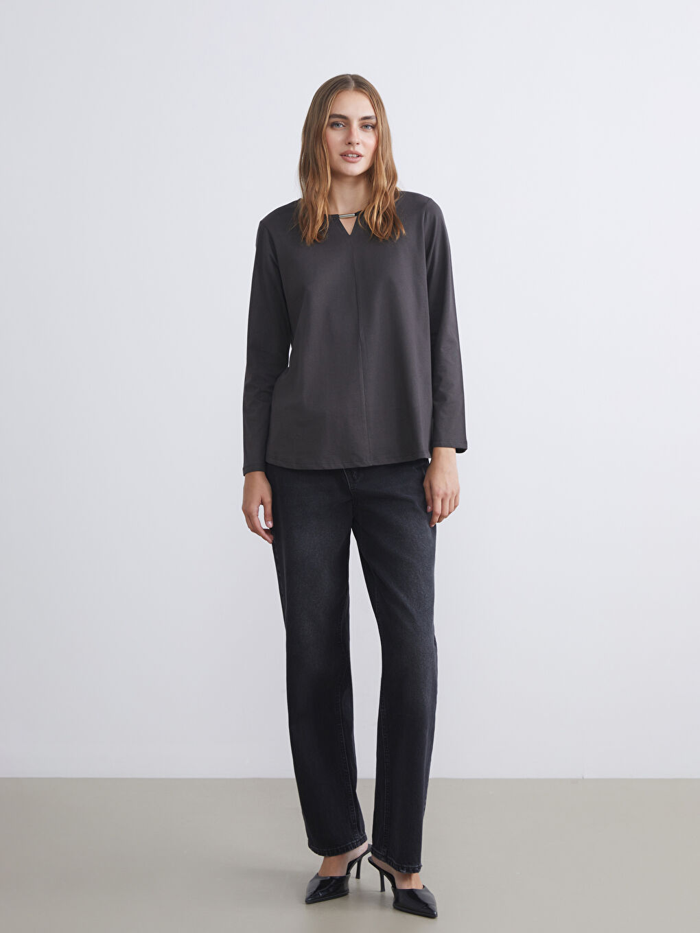 Ženska majica sa okruglim izrezom-1