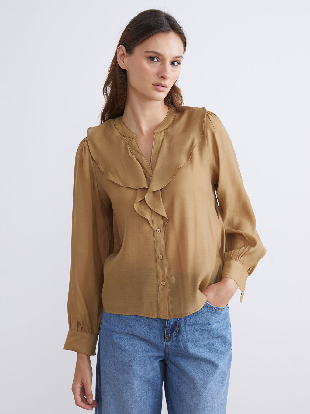 LCWAIKIKI Classic V Neck Frilly Blouse -W5HQ95Z8-FQQ