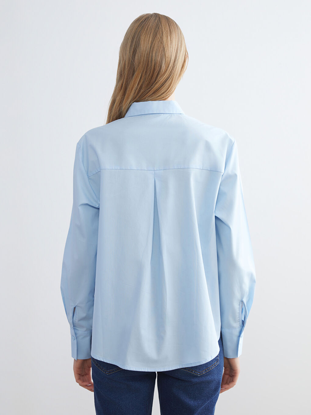 LCWAIKIKI Classic Poplin Women's Shirt -W5HR12Z8-DJE