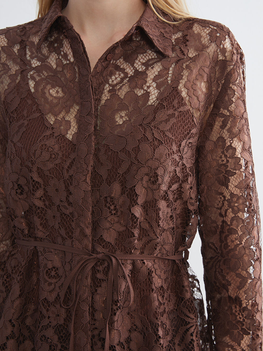 LCWAIKIKI Classic Lace Women's Shirt -W5HR13Z8-CT9