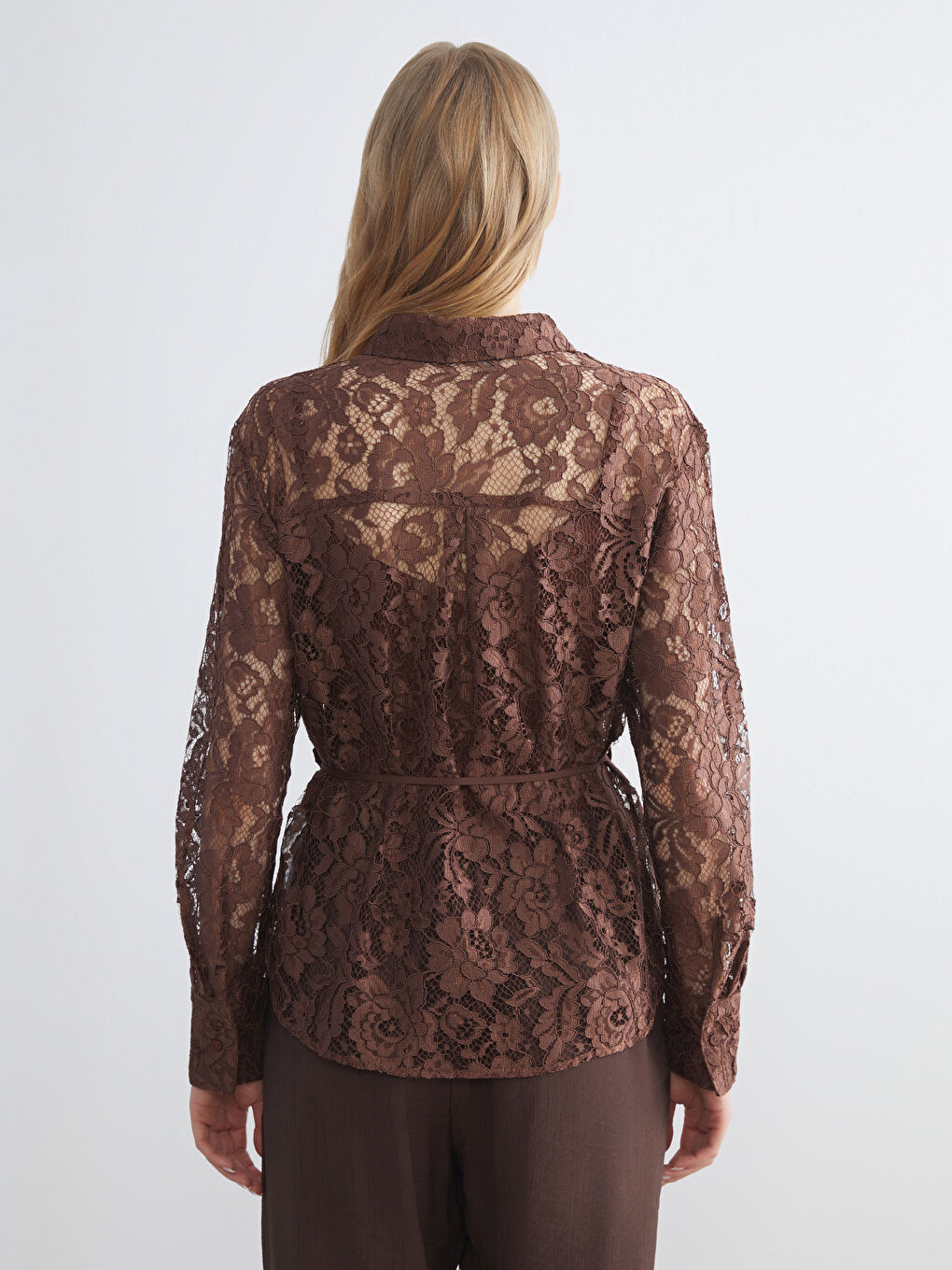 LCWAIKIKI Classic Lace Women's Shirt -W5HR13Z8-CT9