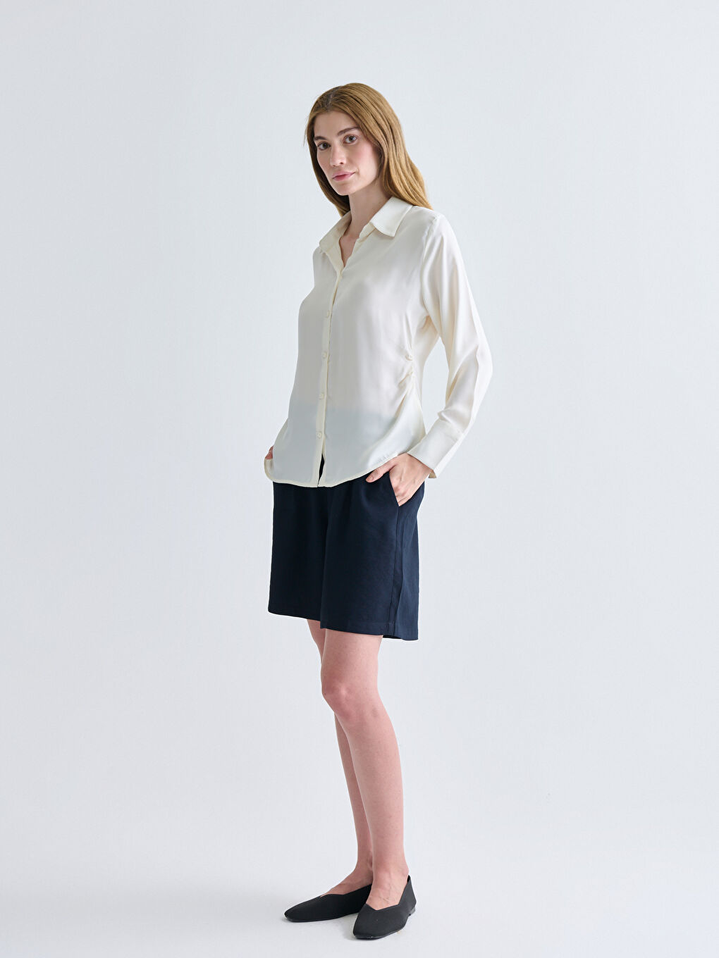 LCWAIKIKI Classic Satin Women's Shirt -W5HR17Z8-FDL