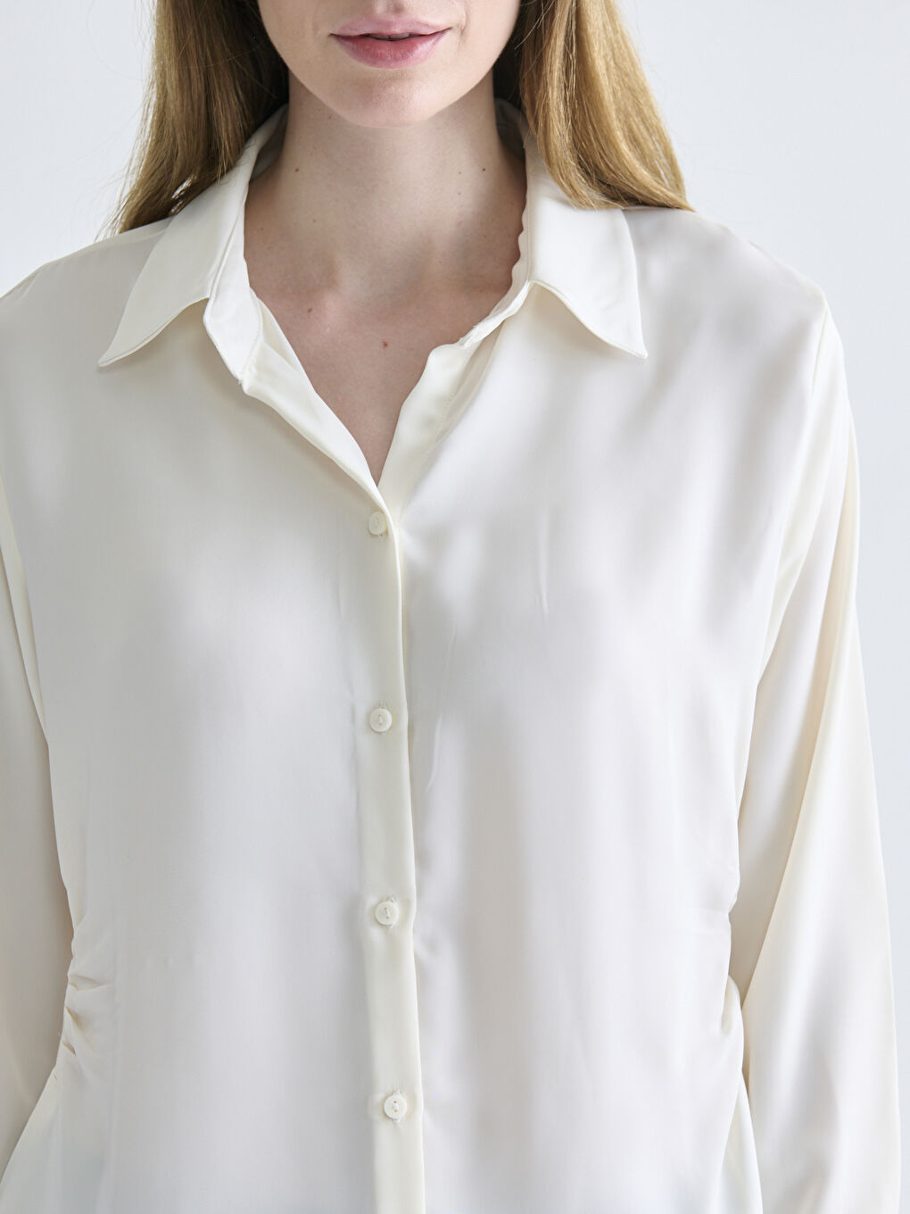 LCWAIKIKI Classic Satin Women's Shirt -W5HR17Z8-FDL