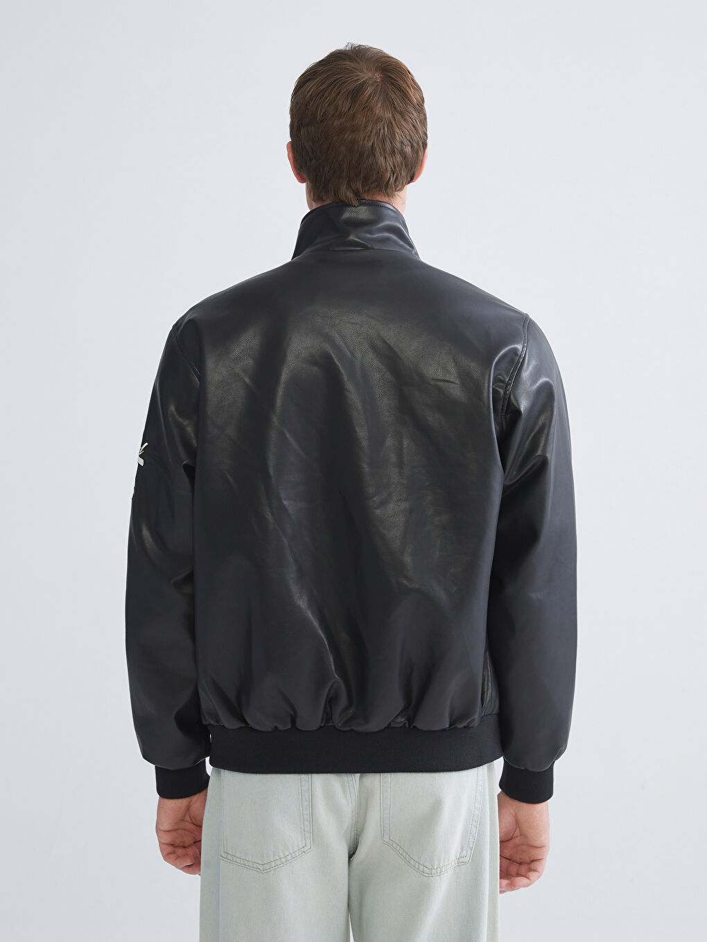 معطف جلدي صناعي أسود رجل-4